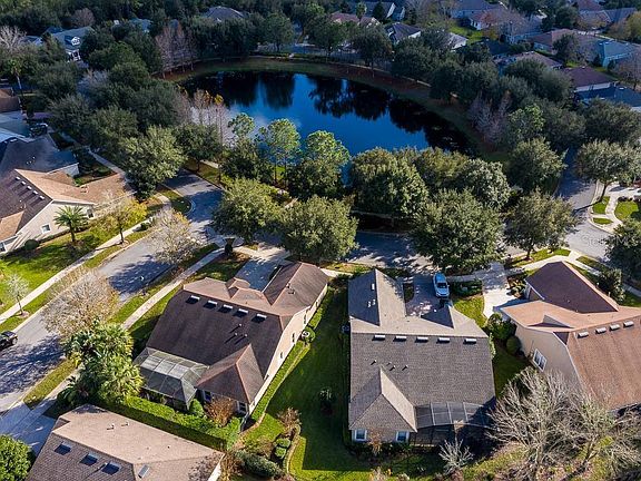 3rd image of 1022 Heron Point Cir