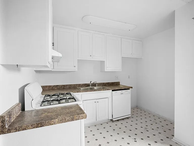 17931 Devonshire St #1 — Photo 10