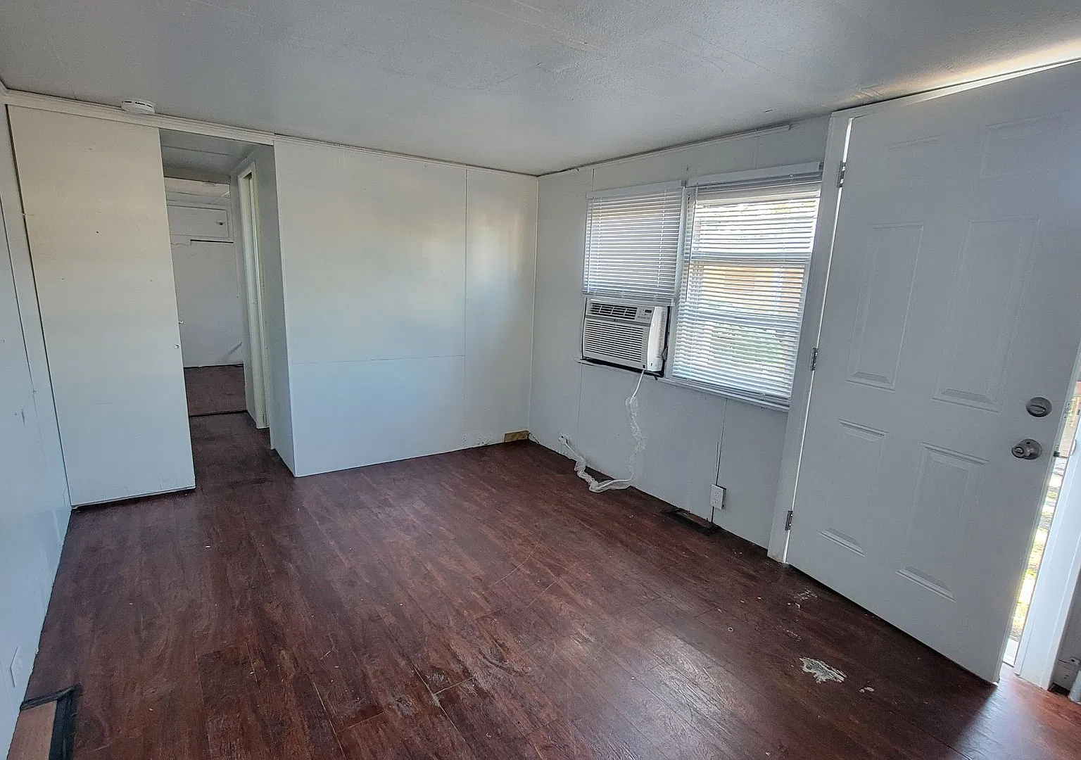 1104 50th Avenue Dr W. — Photo 2