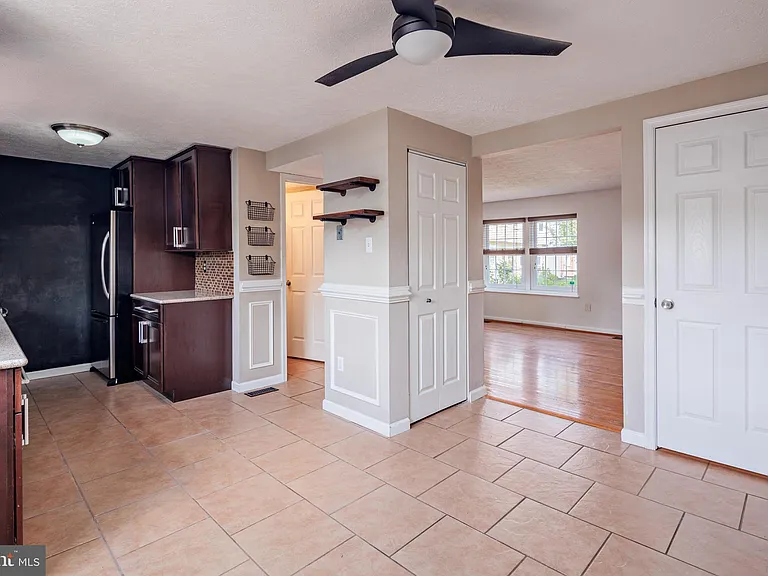 21 Valley Park Ct — Photo 9