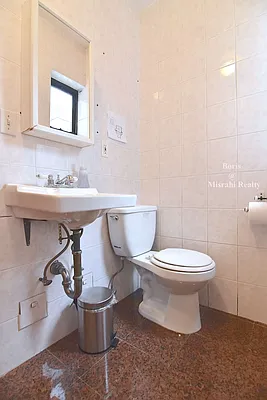 Rented by J Misrahi Realty Corp | media 7