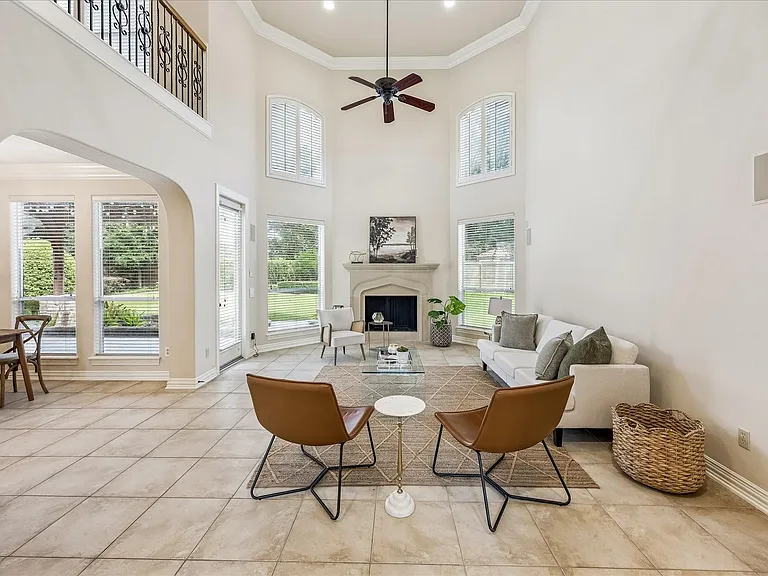 2210 Bywater Dr — Photo 12