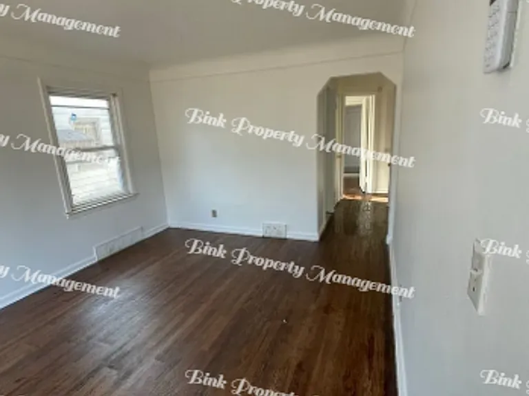 20277 Ferguson St — Photo 2
