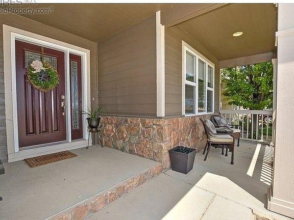 2nd image of 4798 Valley Oak Dr