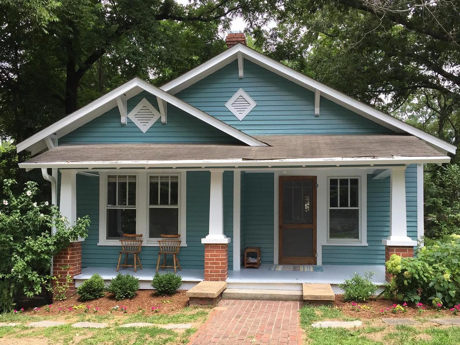 2 bed, 1043 sqft, $3,200 — Photo 1