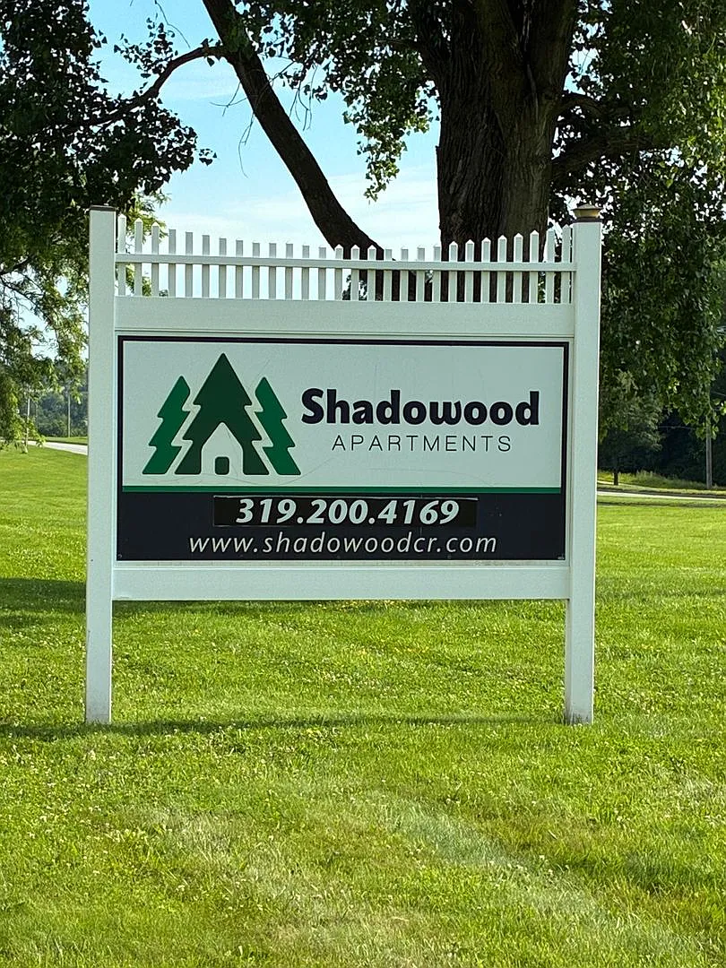 Shadowood Apartments | 2040-2160 Edgewood Rd NW — Photo 2