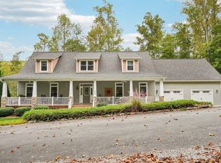 813 Beech Tree Pl, Hendersonville, NC 28792