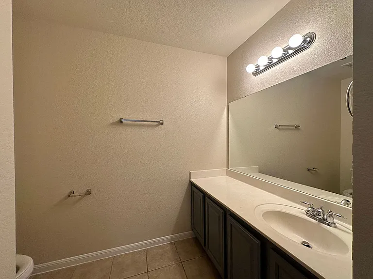 202 Crowfoot Dr — Photo 26