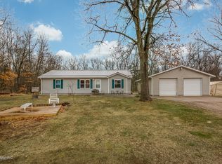 9660 S Thornapple Ave, Grant, MI 49327