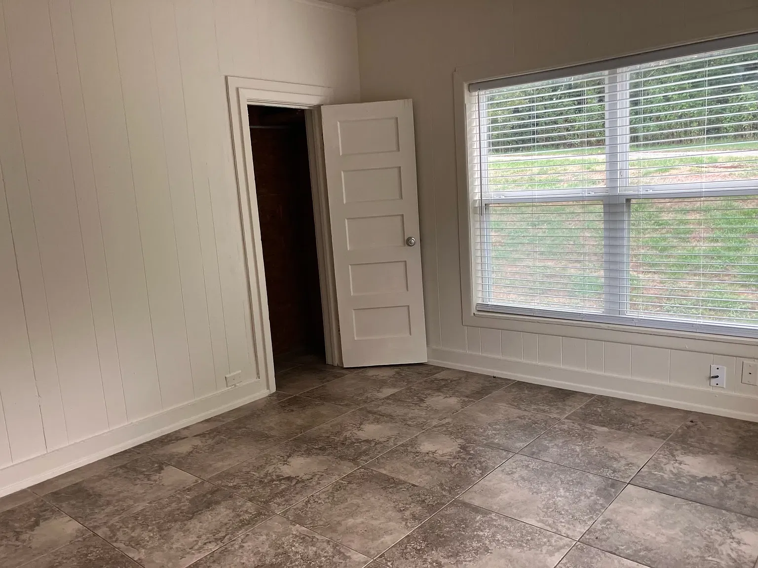 2 bed, 810 sqft, $999 — Photo 4