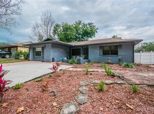 1232 Oak Valley Dr, Seffner, FL 33584
