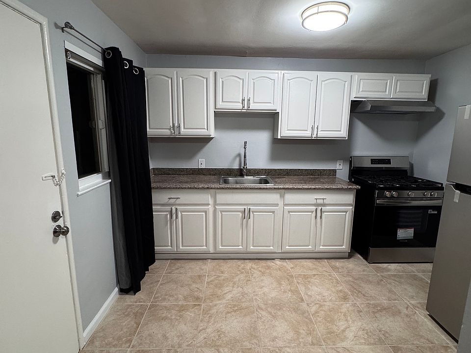 1st image of 2501 Humboldt Ave #2