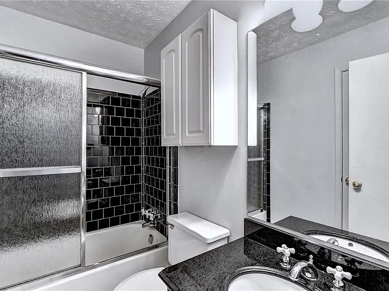 3241 Shadow Walk Ln — Photo 20