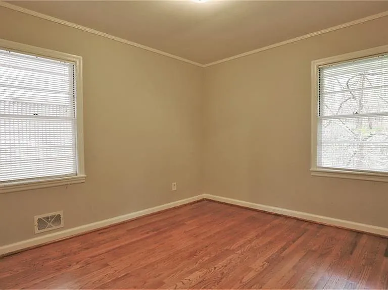 1937 Vance Dr — Photo 15