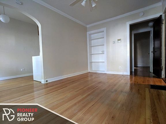 4th image of 1200 W Wellington Ave #1-3000