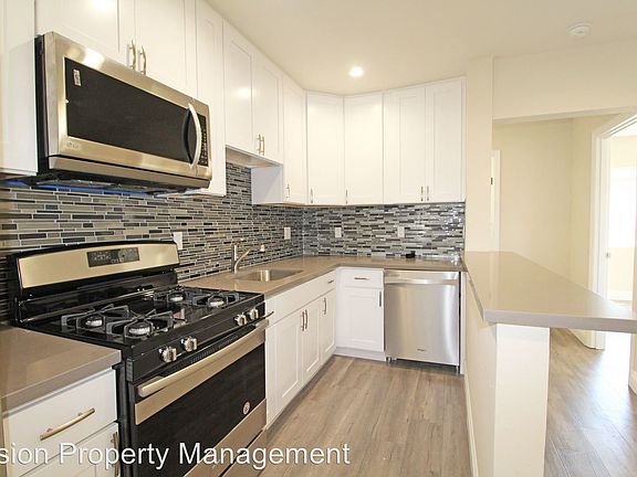 2nd image of 2028 High St APT 10