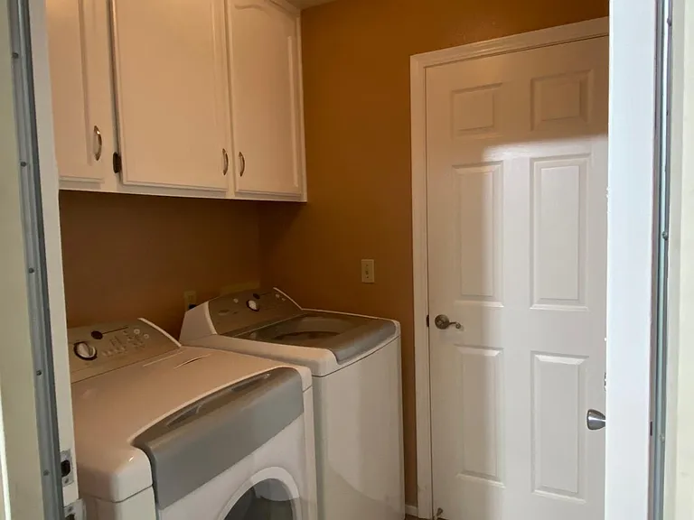 37823 Bishop Ct — Photo 16