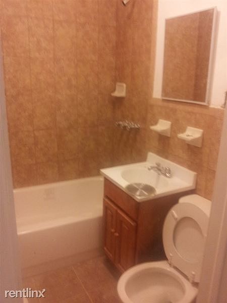 607 Gates Ave (4C) D