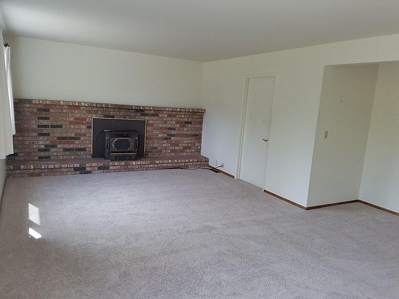 5th image of 6854 Burnside Dr