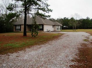 101 Gitz Ln, Madisonville, LA 70447