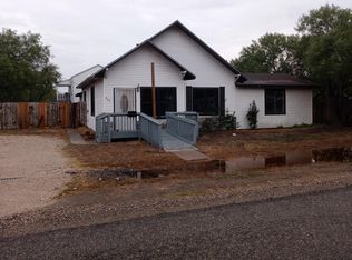 402 W 5th St #A, Bishop, TX 78343