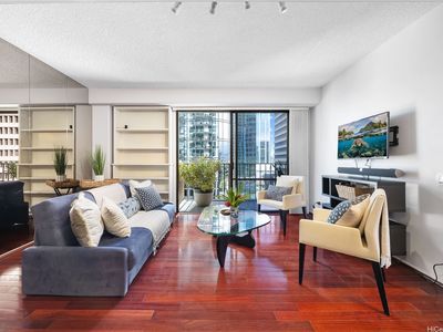 225 Queen St APT 12G, Honolulu, HI, 96813