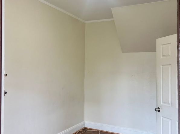 54 Wolf Pl Floor 2