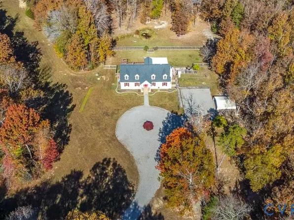 425 Starview Ln, Gum Spring, VA 23065