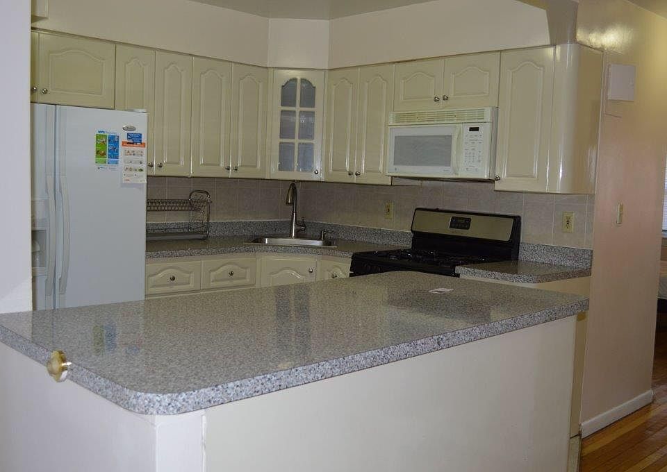2nd image of 6125 75th St