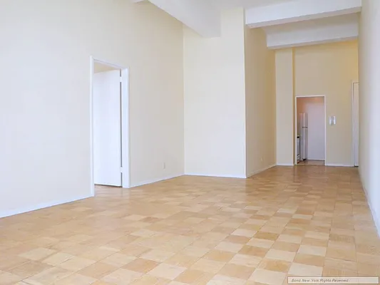 Sold by Bond New York | media 5