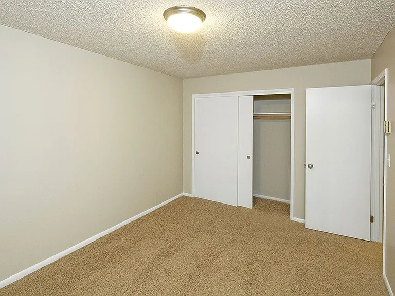 Royal Greens Apartments — Photo 24