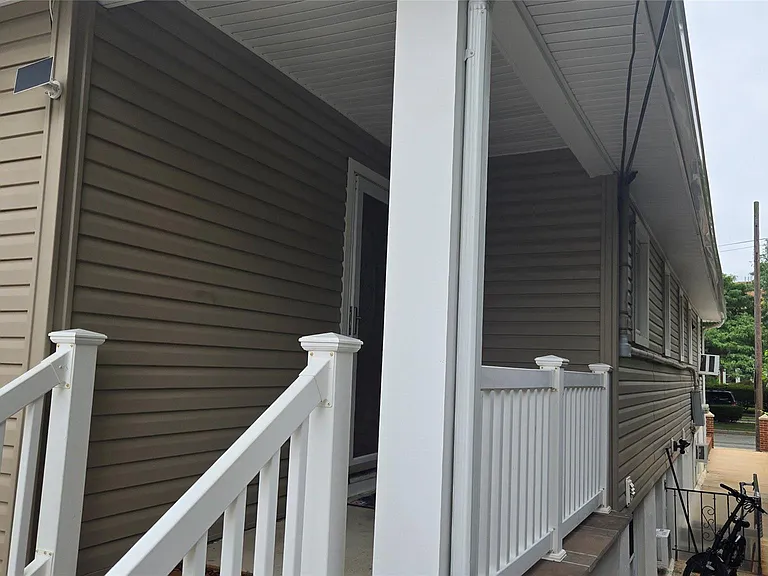 465 Magnolia Blvd — Photo 8