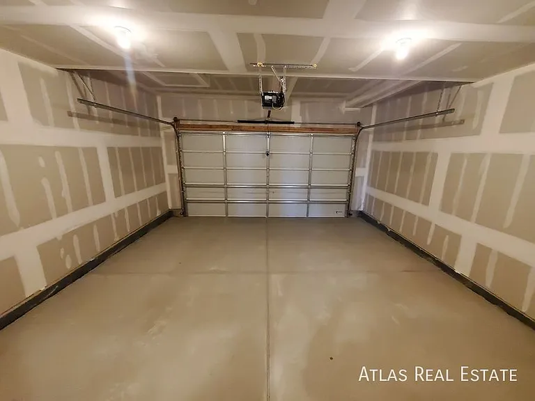 710 Finch Dr — Photo 19