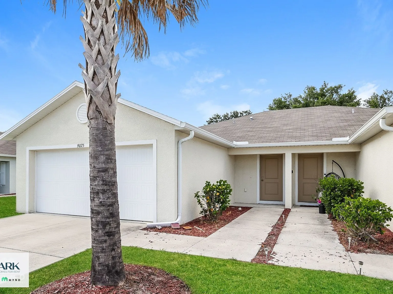 2 bed, 2.0 bath, 1120 sqft, $1,599 — Photo 3