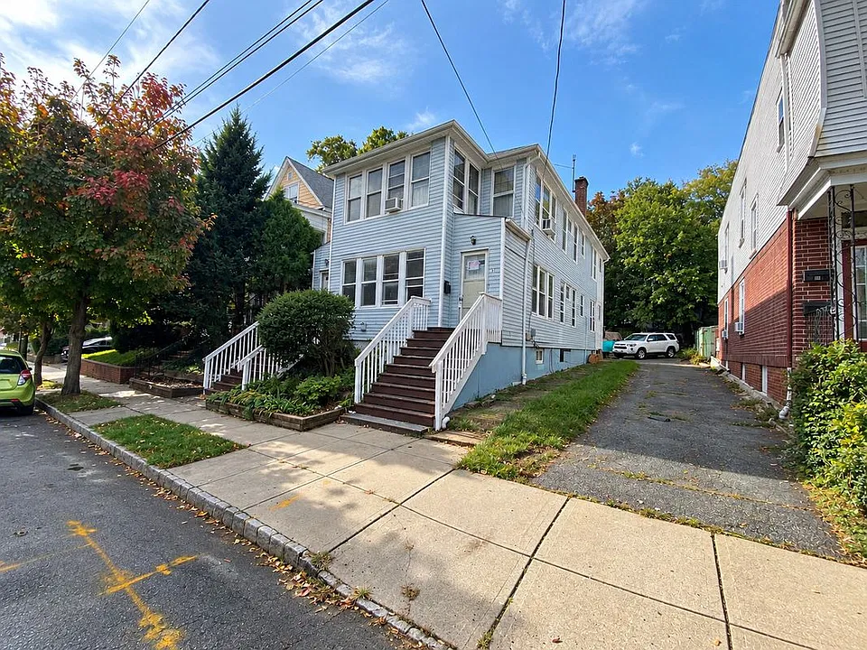 33 Franklin Ave #1