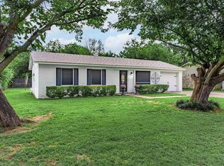 852 Rellia Dr, Terrell, TX 75160