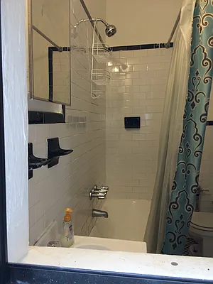 Rented by Realty Collective | media 25