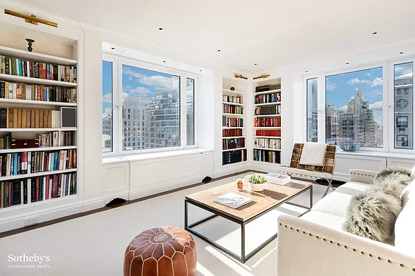 Sold by Sotheby's International Realty | media 2