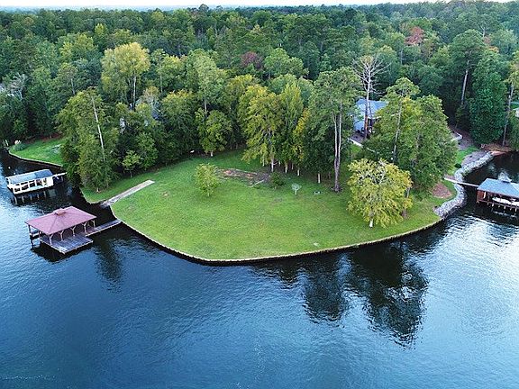 5th image of 104 Bass Ln