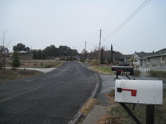 5th image of 4636 Roadrunner Dr