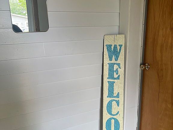 Front door entry way 