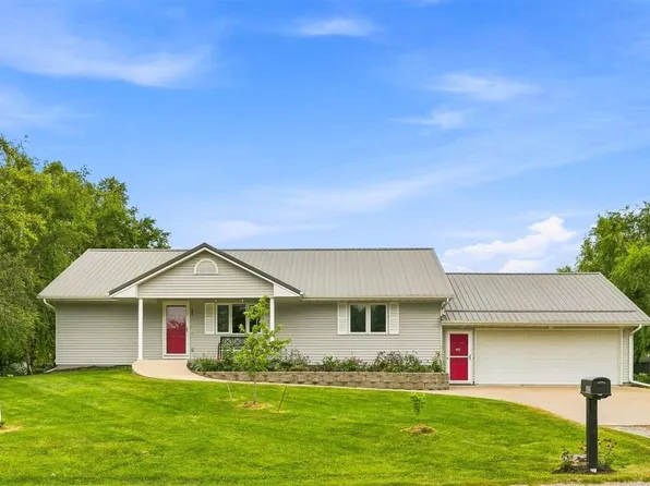 405 E 14th St, Washington, IA 52353