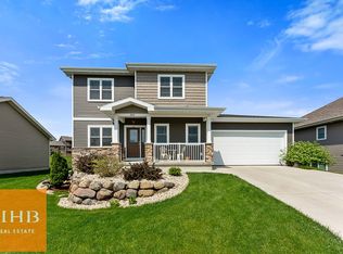 302 Little Bear Dr, Middleton, WI 53562