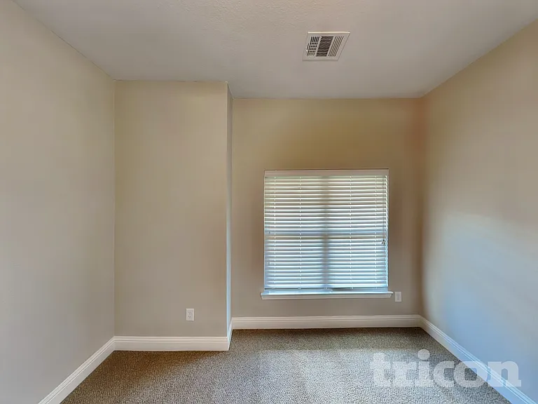 209 Buckskin Dr — Photo 13