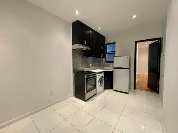 302 W 114th St APT 3C, New York, NY 10026