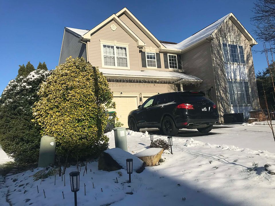 1st image of 47 Primrose Dr