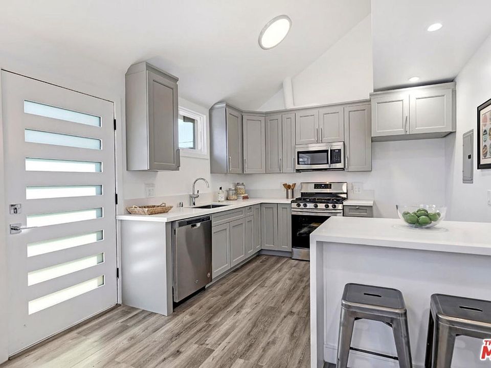 1st image of 2778 Sawtelle Blvd