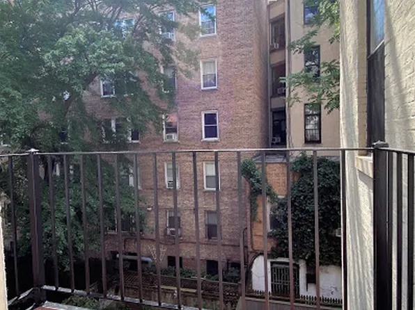 130 West 75th Street image 5 of 12