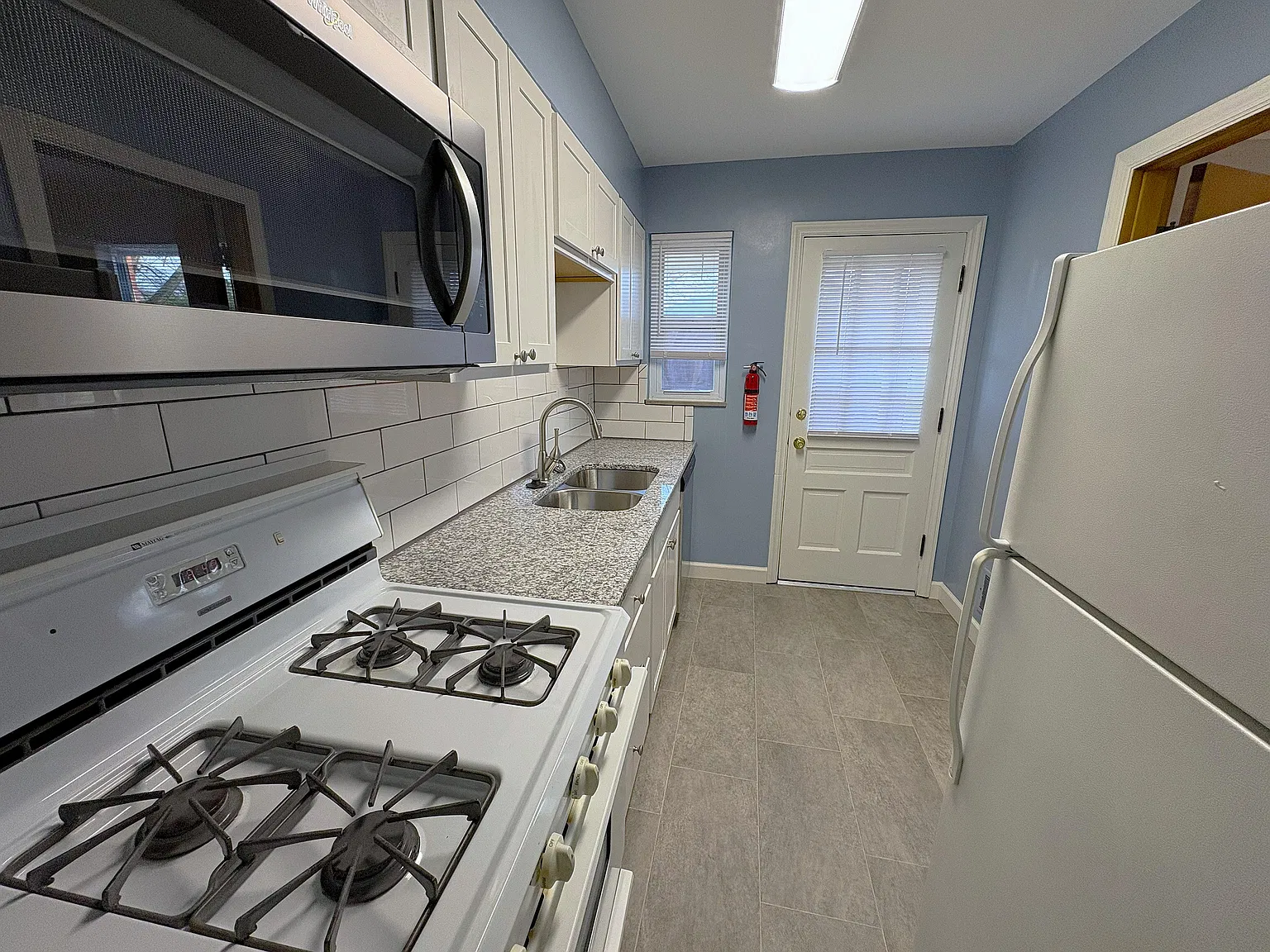 2 bed, 1140 sqft, $1,495 — Photo 3