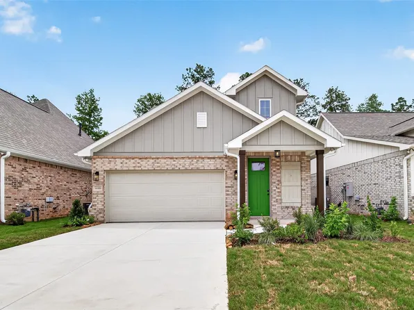 11223 Moccasin Dr, Montgomery, TX 77316